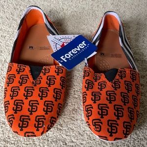 NWT Authentic Major League Genuine Merchandise SF GIANTS slip-ons M